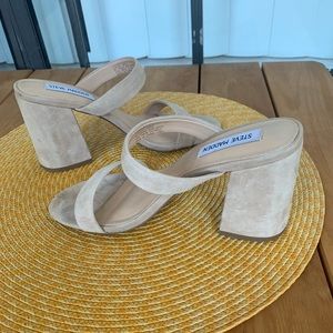 Steve Madden nude heel